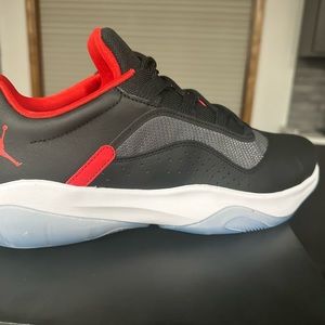 COPY - Air jordan 11 CMFT low size 11.5 black/university red/white